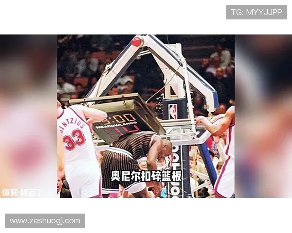 41岁父亲篮板单挑竟被扣碎